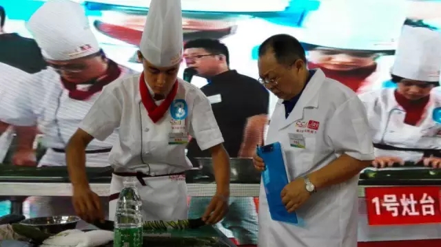 �����¶������ѧУ