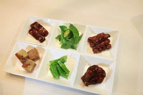 �����¶������ѧУ