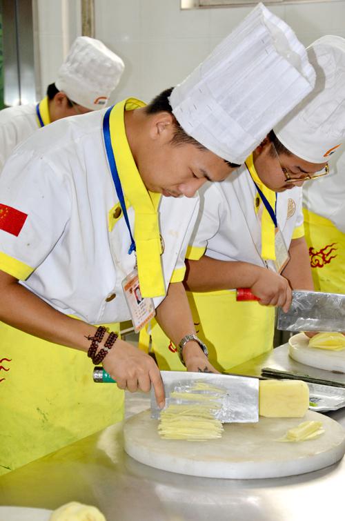 �����¶������ѧУ