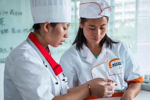 �����¶������ѧУ