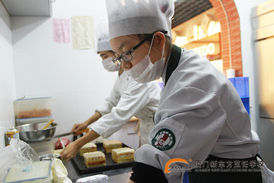 �����¶������ѧУ