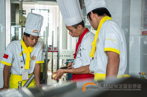 �����¶������ѧУ