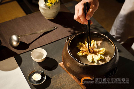 �����¶������ѧУ