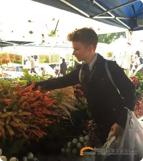 �����¶������ѧУ