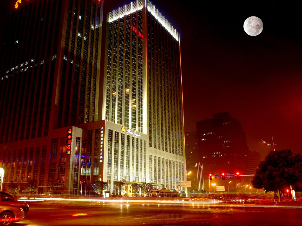 <b>����ܽ�ع��Ƶ����޹�˾��Ƹ����</b>